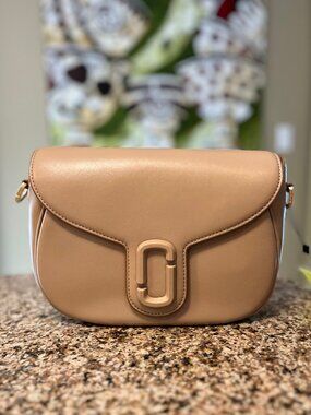 Marc Jacobs Saddle Bag Sz Medium - Leather - Authentic
